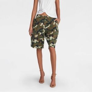 KBB by KAHLANA Camo Cargo Women's Shorts - Green Camo oversized